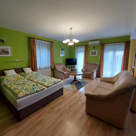 Arany Apartmanhaz * 시오포크